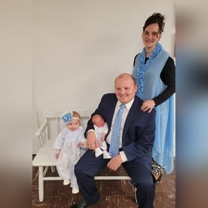 Meet your Posher, Cara